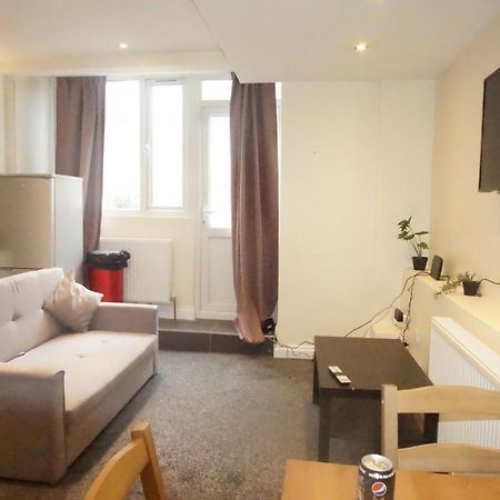 Evergreen Apartments-Flat 7, Лондон Екстериор снимка